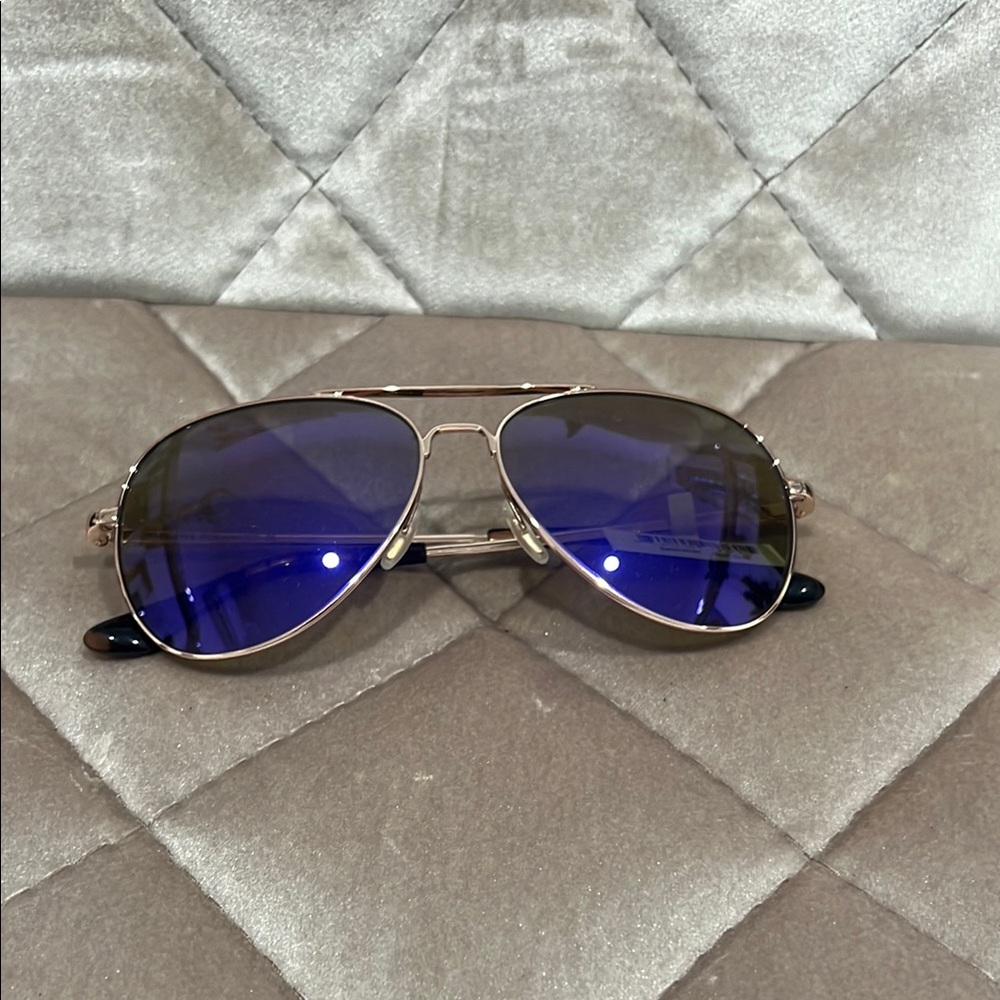 Bajío Aviator Sunglasses with Purple Glass Lenses